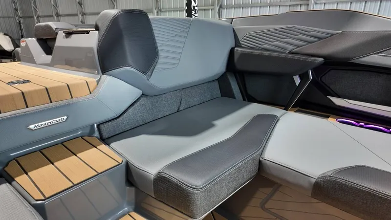 Slide: The Image of MasterCraft X24 2026 - 89