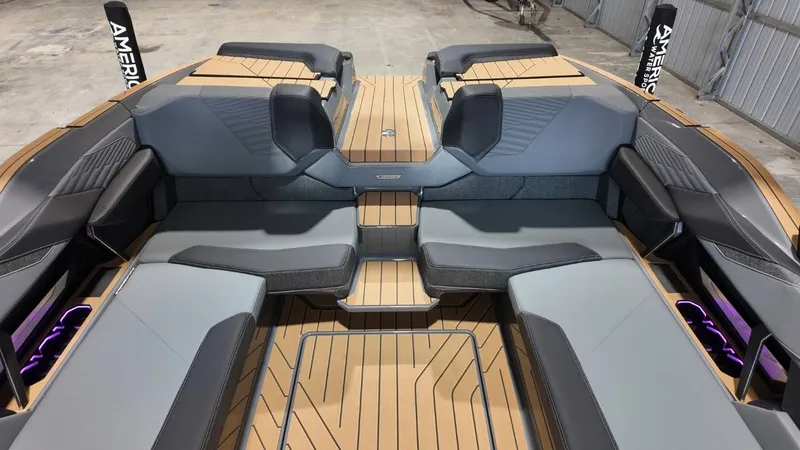 Slide: The Image of MasterCraft X24 2026 - 90