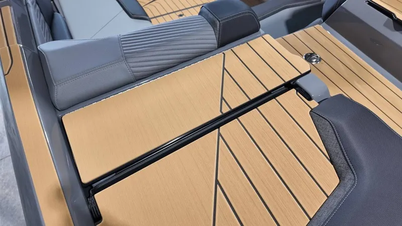 Slide: The Image of MasterCraft X24 2026 - 97