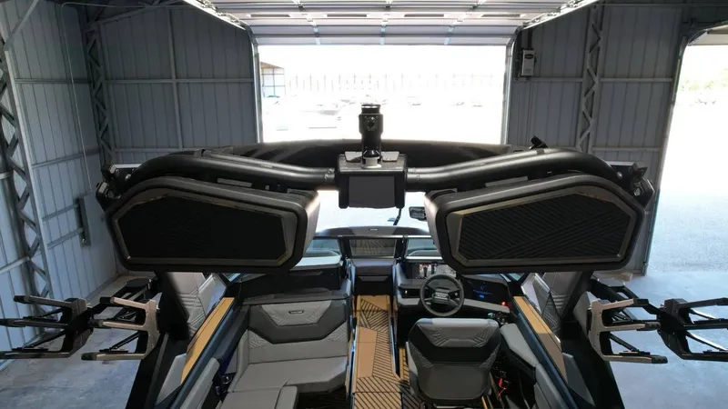 Slide: The Image of MasterCraft XSTAR23 2026 - 115