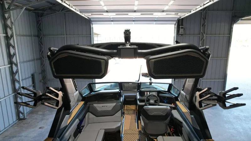 Slide: The Image of MasterCraft XSTAR23 2026 - 116