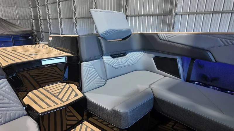 Slide: The Image of MasterCraft XSTAR23 2026 - 125