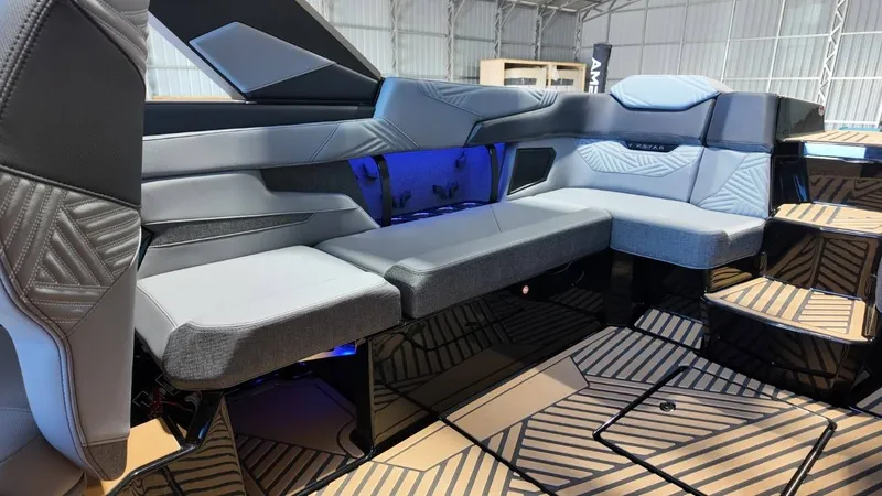 Slide: The Image of MasterCraft XSTAR23 2026 - 130