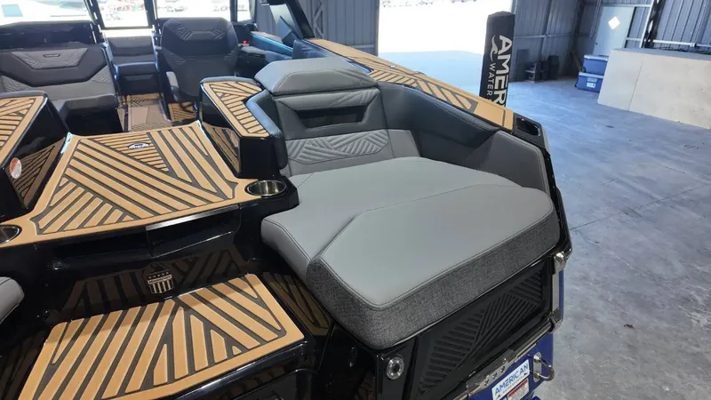 Slide: The Image of MasterCraft XSTAR23 2026 - 144