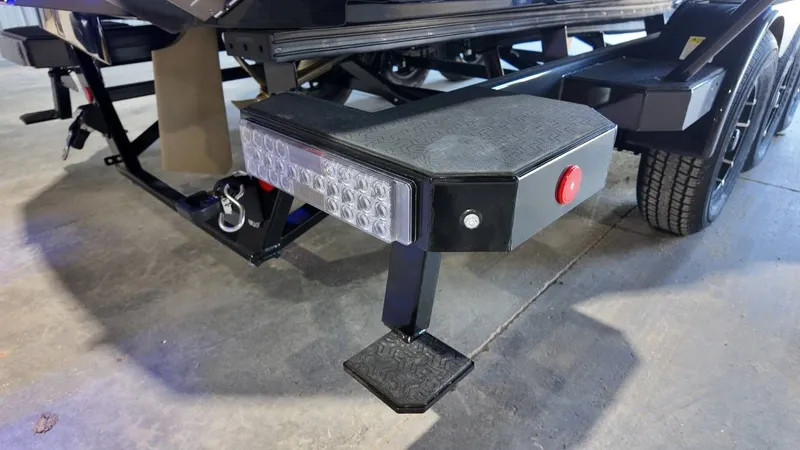 Slide: The Image of MasterCraft XSTAR23 2026 - 156