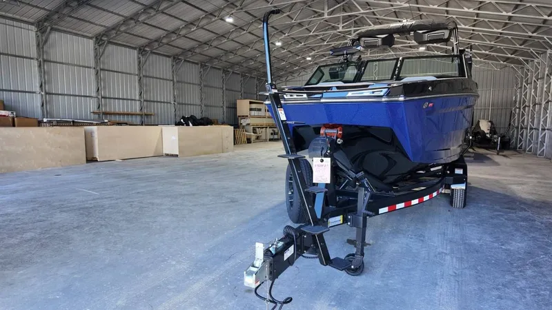 Slide: The Image of MasterCraft XSTAR23 2026 - 157