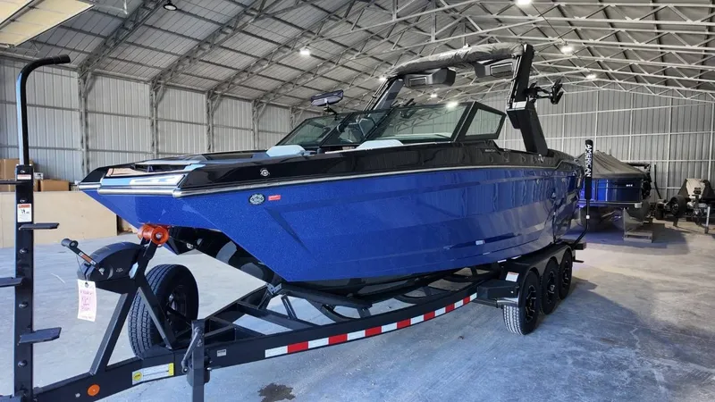 Slide: The Image of MasterCraft XSTAR23 2026 - 25