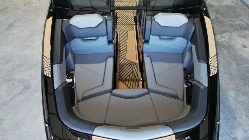 Slide: The Image of MasterCraft XSTAR23 2026 - 31