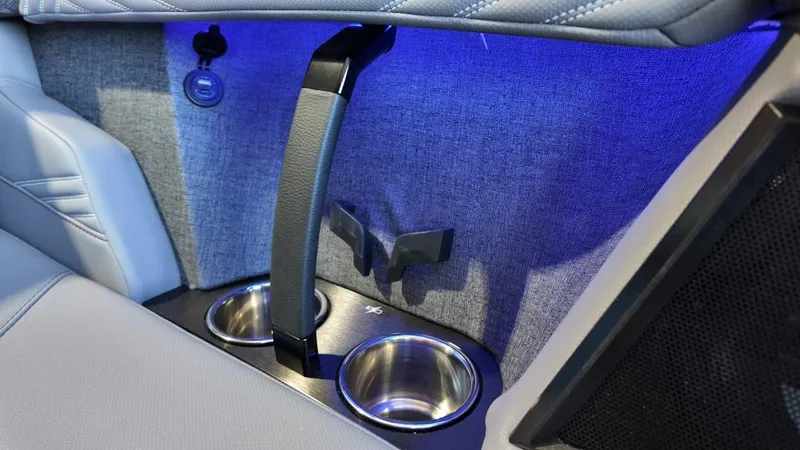 Slide: The Image of MasterCraft XSTAR23 2026 - 36