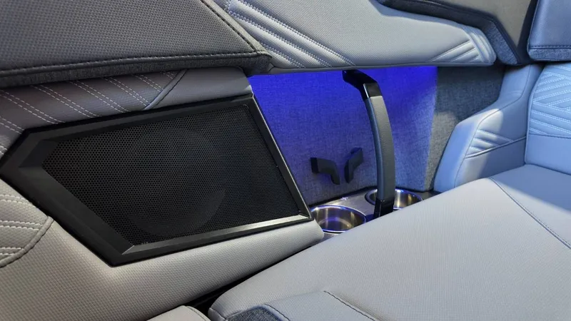 Slide: The Image of MasterCraft XSTAR23 2026 - 45