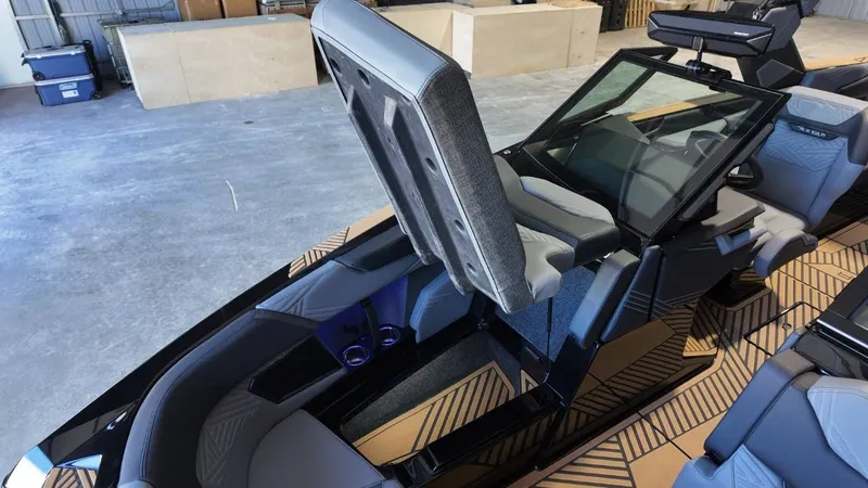 Slide: The Image of MasterCraft XSTAR23 2026 - 48