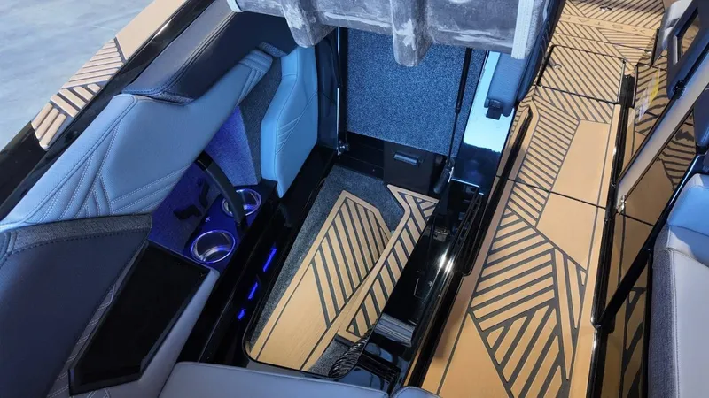 Slide: The Image of MasterCraft XSTAR23 2026 - 49