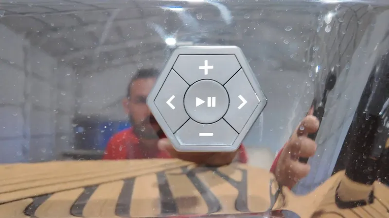 Slide: The Image of MasterCraft XSTAR23 2026 - 6