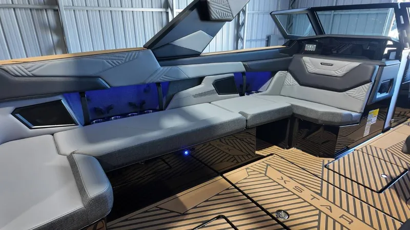 Slide: The Image of MasterCraft XSTAR23 2026 - 87