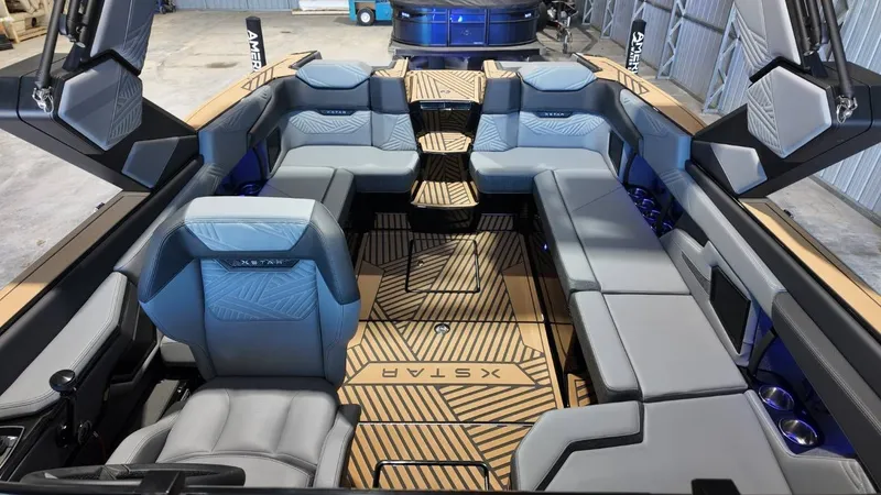 Slide: The Image of MasterCraft XSTAR23 2026 - 88