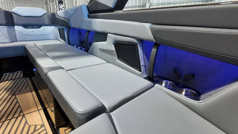 Slide: The Image of MasterCraft XSTAR23 2026 - 89