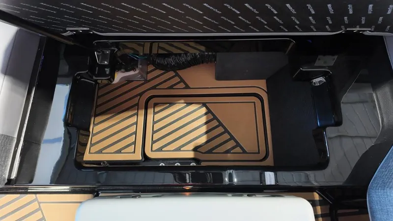 Slide: The Image of MasterCraft XSTAR23 2026 - 91