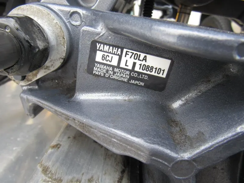 Slide: The Image of Yamaha engine plate on 2021 Stabicraft 1550 Fisher. - 17
