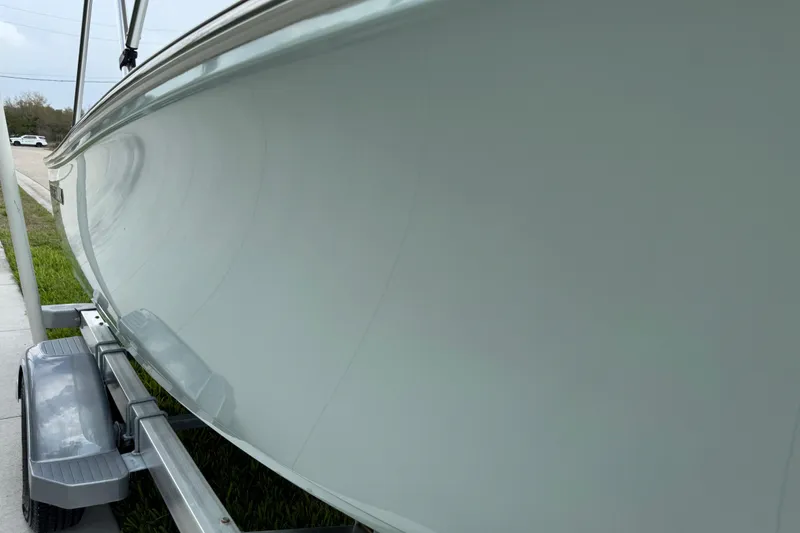 Slide: The Image of 2016 Sportsman Island Reef 17 Center Console with Yamaha 70 outboard motor. - 16