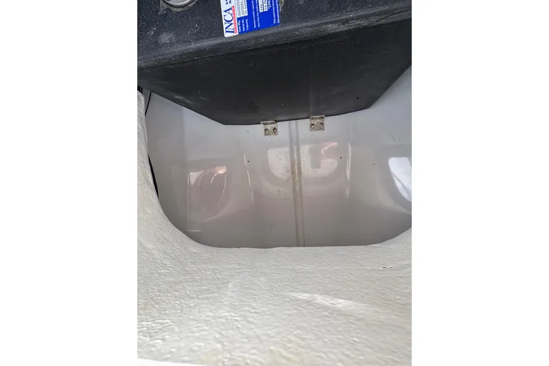Slide: The Image of Trailer light on a 2016 Sportsman Island Reef 17 Center Console boat trailer. - 49
