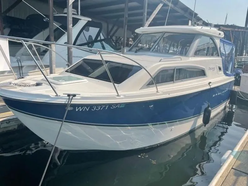 The Image of Bayliner Discovery 2011 - 0