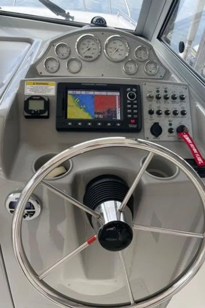 Slide: The Image of Bayliner Discovery 2011 - 2