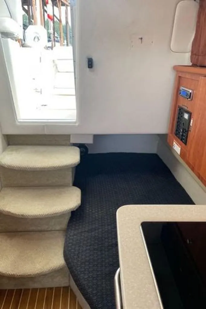 Slide: The Image of Bayliner Discovery 2011 - 4