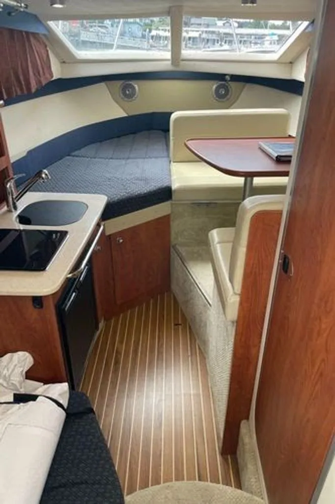 Slide: The Image of Bayliner Discovery 2011 - 6