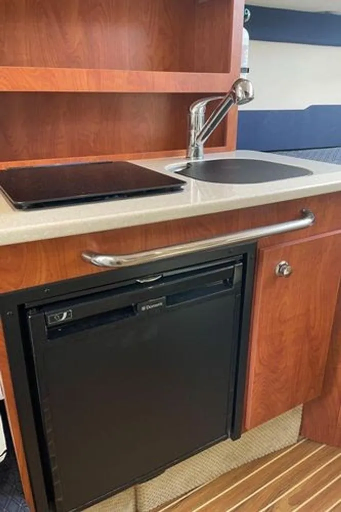 Slide: The Image of Bayliner Discovery 2011 - 8