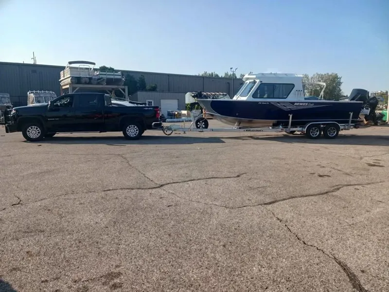 Slide: The Image of Hewescraft OCEAN PRO 2025 - 4