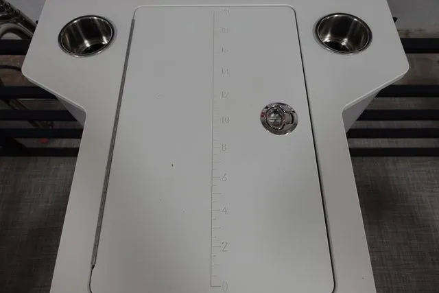 Slide: The Image of Flagship Endurance Rear Fish & Front Fish E20 RF 2023 - 16