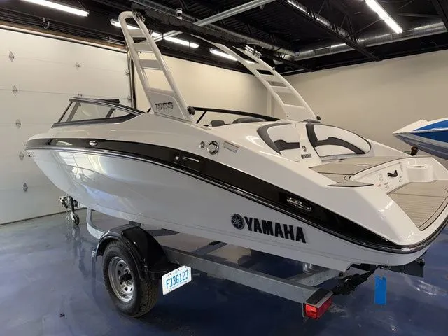 The Image of Yamaha Boat 195SS 2025 - 1