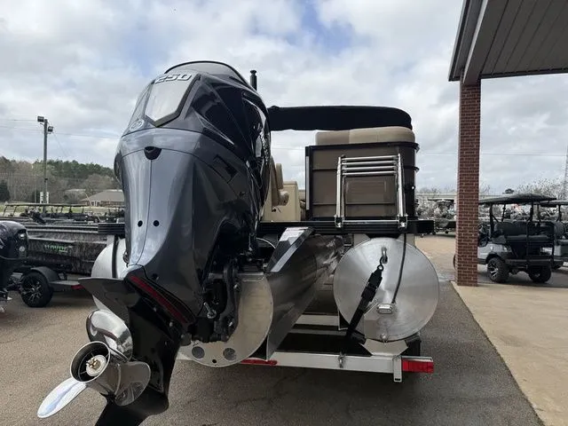 Slide: The Image of Veranda VR22RC 2026 - 13