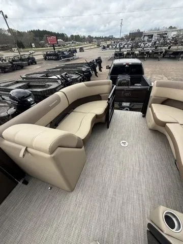 Slide: The Image of Veranda VR22RC 2026 - 24