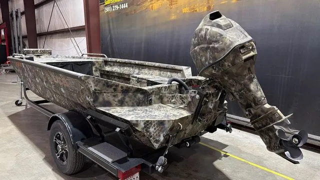 Slide: The Image of Excel 1651 Viper W/Tohatsu 40 2024 - 3