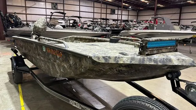 Slide: The Image of Excel 1651 Viper W/Tohatsu 40 2024 - 7