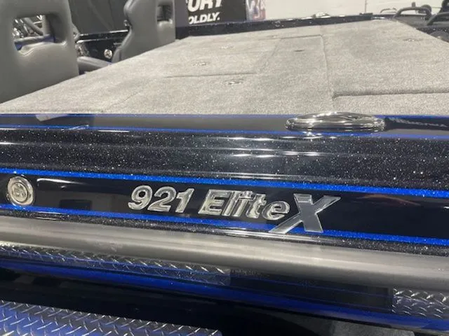 Slide: The Image of Phoenix Bass Boat 921 Elite X 2026 - 5