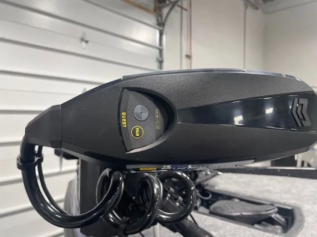 Slide: The Image of Phoenix Bass Boat 921 Elite X 2026 - 8