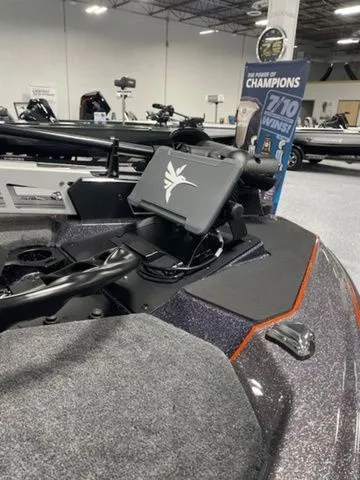 Slide: The Image of Skeeter ZXE20 2026 - 10