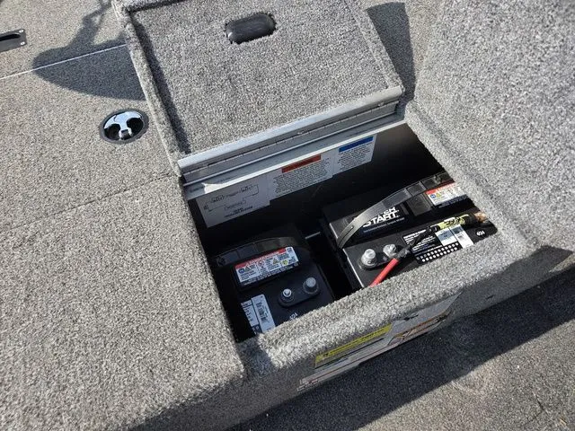 Slide: The Image of Alumacraft 165 Navigator 2011 - 22