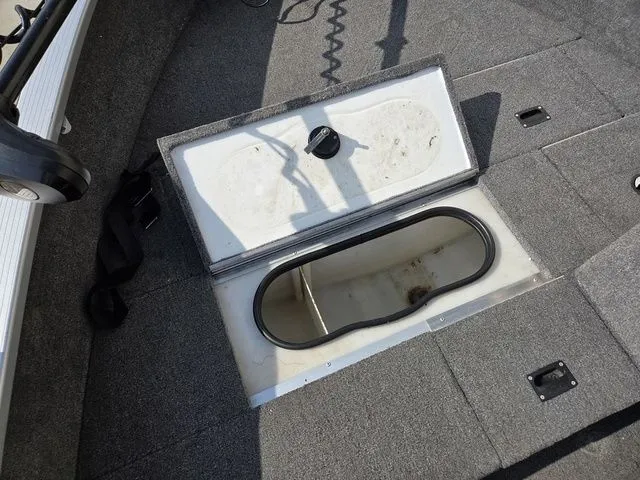 Slide: The Image of Alumacraft 165 Navigator 2011 - 24