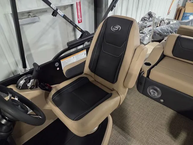 Slide: The Image of Barletta Cabrio 22UC 2026 - 21