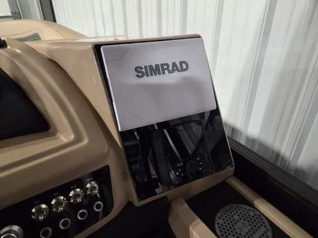 Slide: The Image of Barletta Cabrio 22UC 2026 - 25