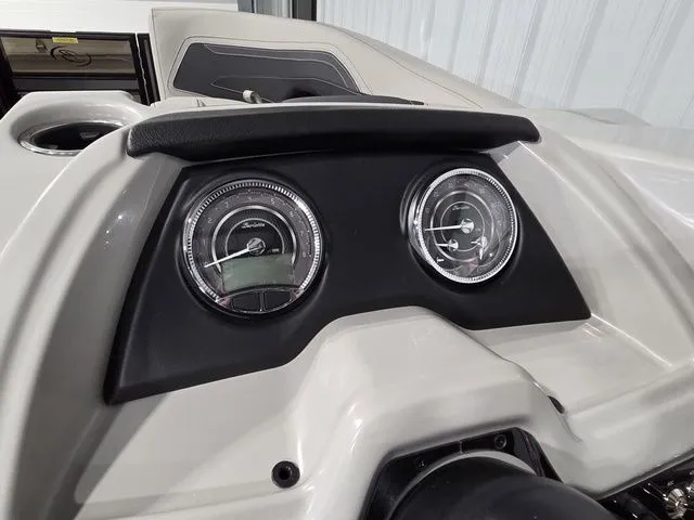 Slide: The Image of Barletta Cabrio 22M 2026 - 21