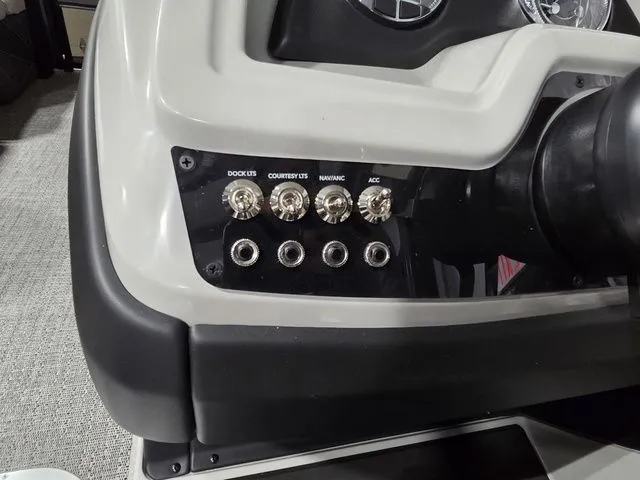 Slide: The Image of Barletta Cabrio 22M 2026 - 22