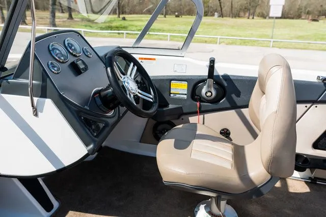 Slide: The Image of Ranger Reata 1850LS 2013 - 7