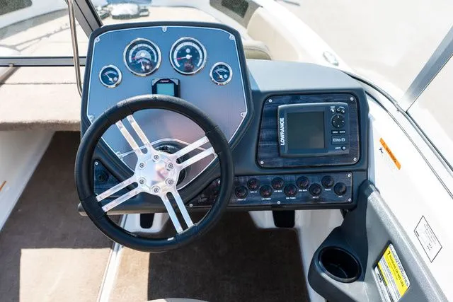 Slide: The Image of Ranger Reata 1850LS 2013 - 8