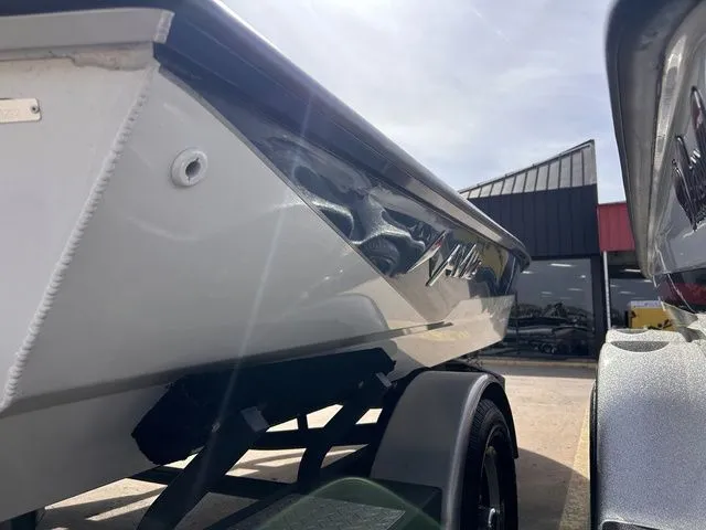 Slide: The Image of Avid 18 XB 2022 - 7