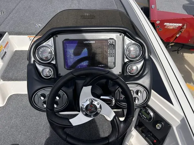 Slide: The Image of Triton 20 TrX Patriot 2020 - 11