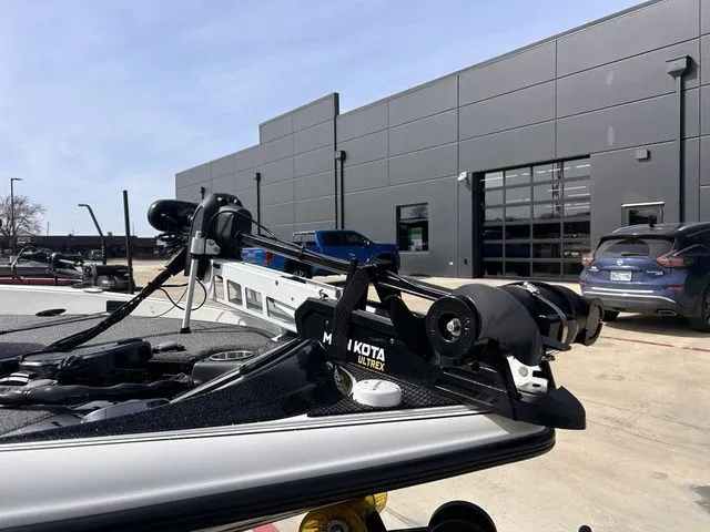 Slide: The Image of Triton 20 TrX Patriot 2020 - 4